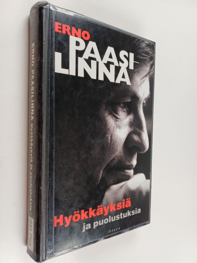 Hyökkäyksiä ja puolustuksia