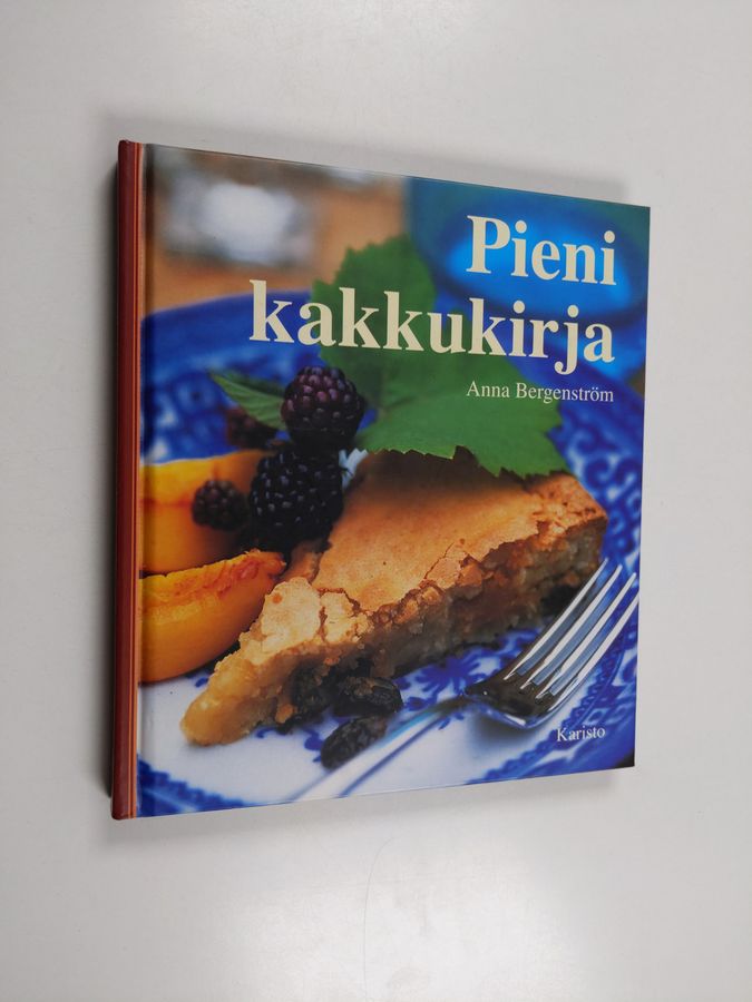 Anna Bergenström : Pieni kakkukirja