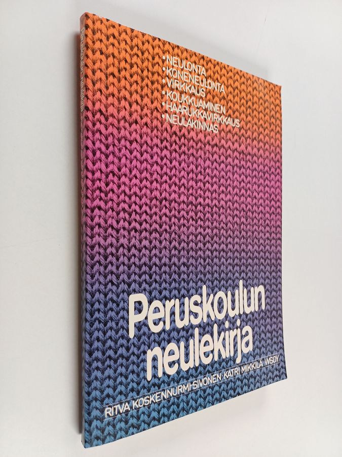 Peruskoulun neulekirja