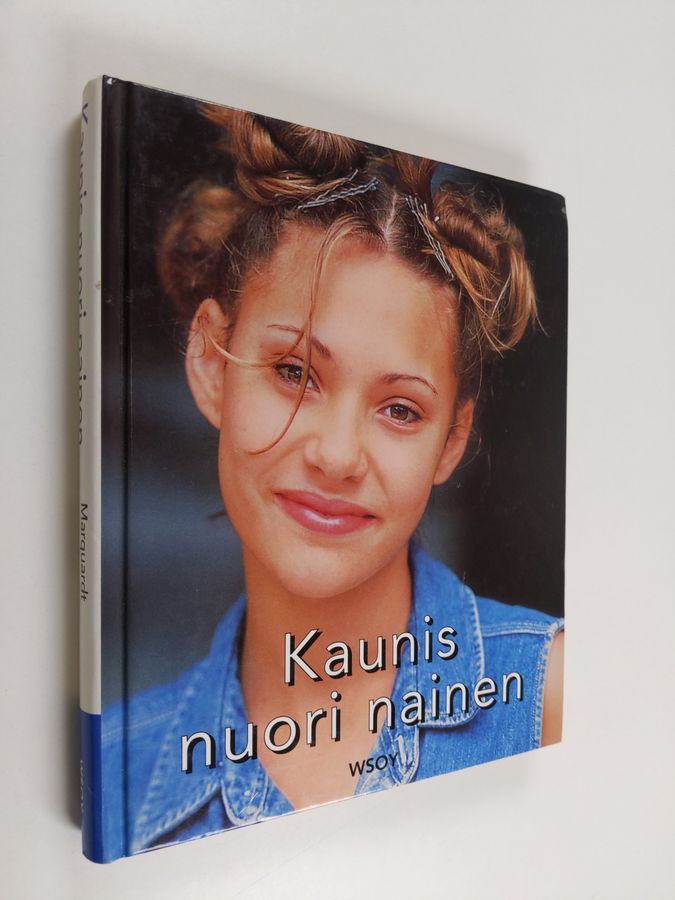 Kaunis nuori nainen