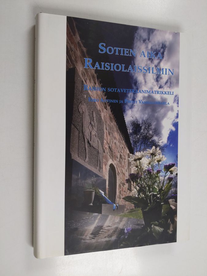 Sotien aika raisiolaissilmin