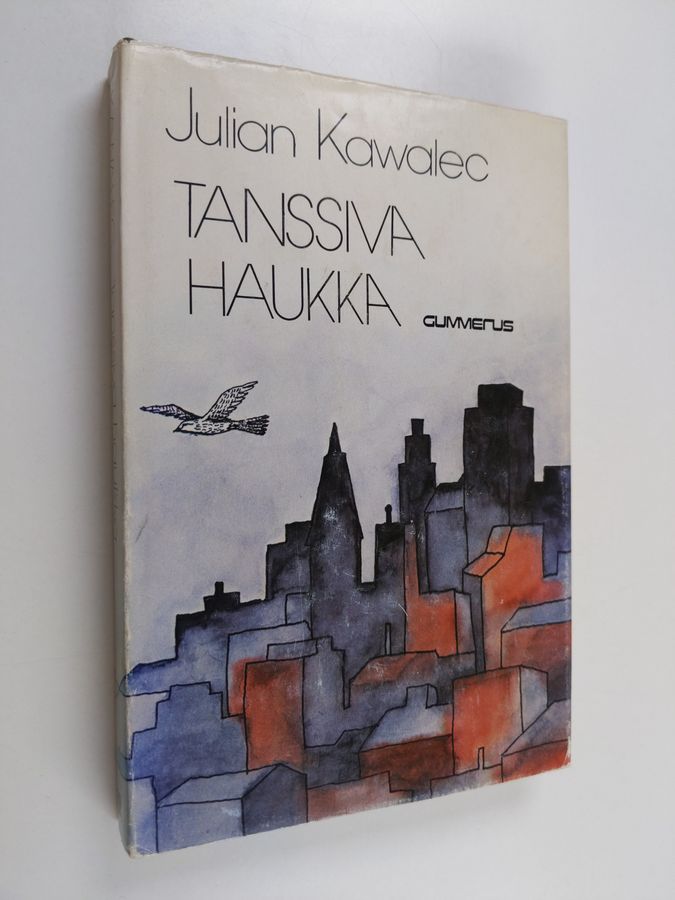 Tanssiva haukka