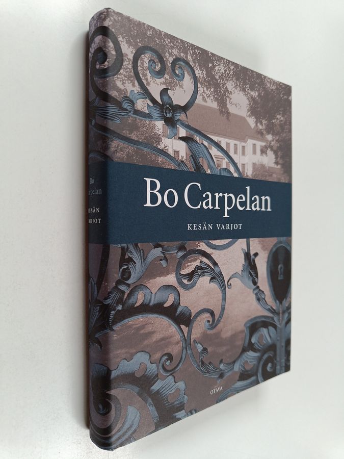 Bo Carpelan : Kesän varjot