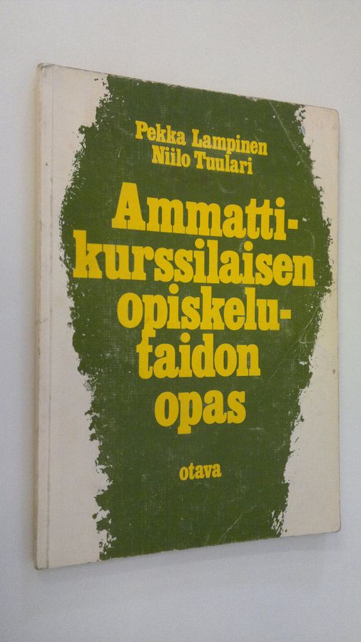 Ammattikurssilaisen opiskelutaidon opas