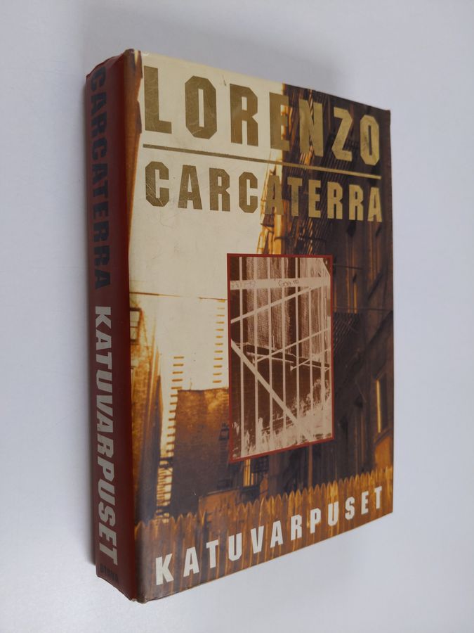 Lorenzo Carcaterra : Katuvarpuset