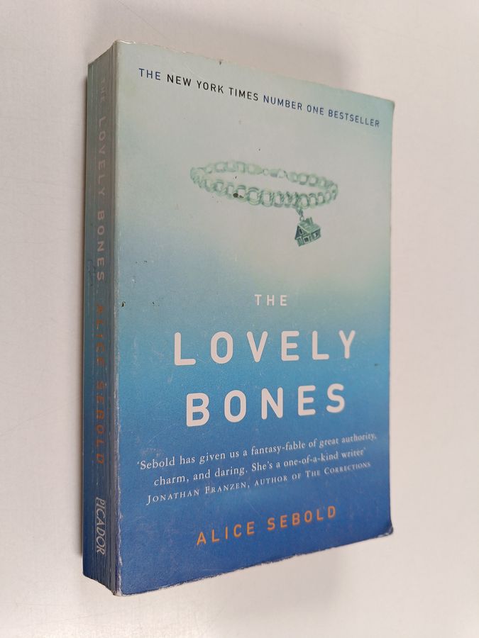 The Lovely Bones - A Novel