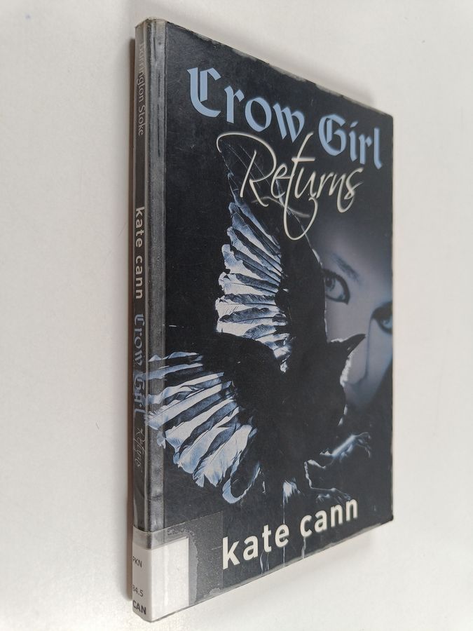 Crow girl returns