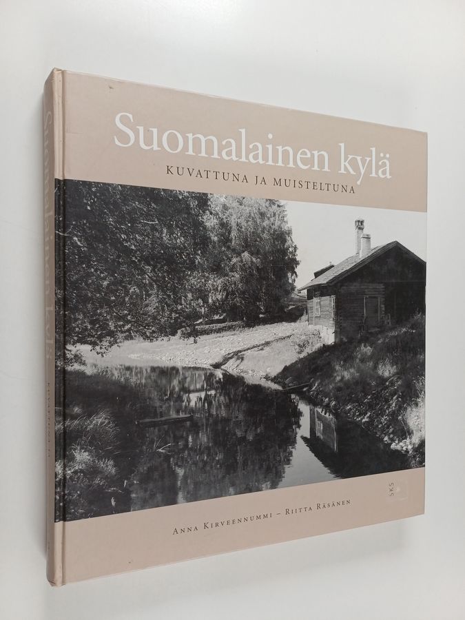 Anna Kirveennummi : Suomalainen kylä kuvattuna ja muisteltuna