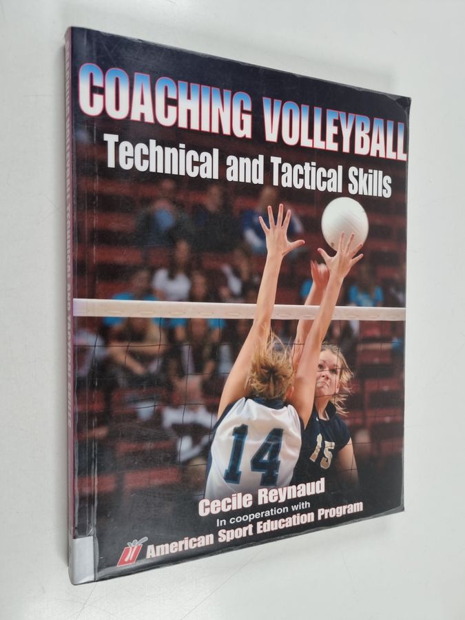 Coaching volleyball technical & tactical skills