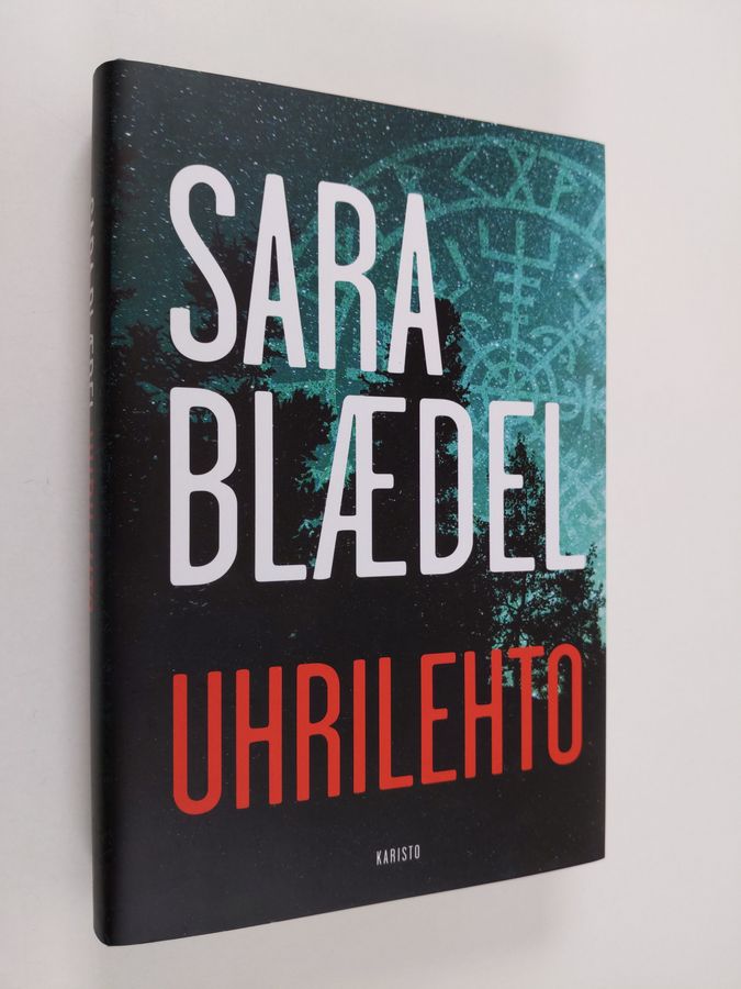 Sara Blädel : Uhrilehto