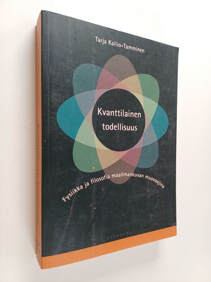 fysiikka ja filosofia maailmankuvan muovaajina