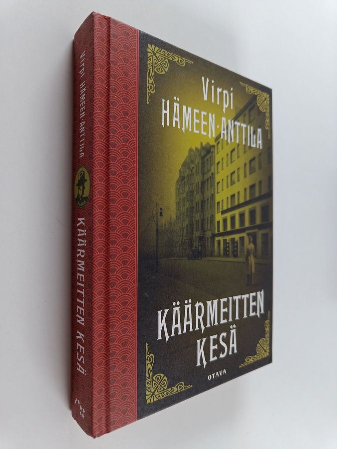 Virpi Hämeen-Anttila : Käärmeitten kesä : Karl Axel Björkin uusia tutkimuksia
