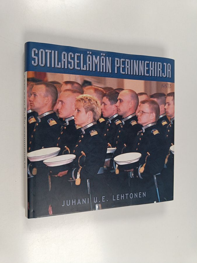 Sotilaselämän perinnekirja