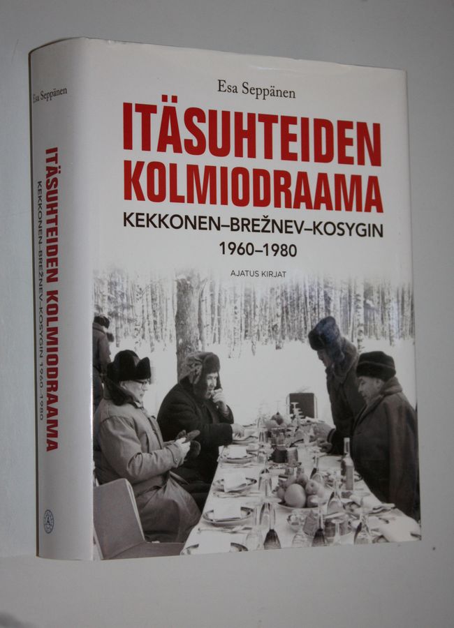 Itäsuhteiden kolmiodraama