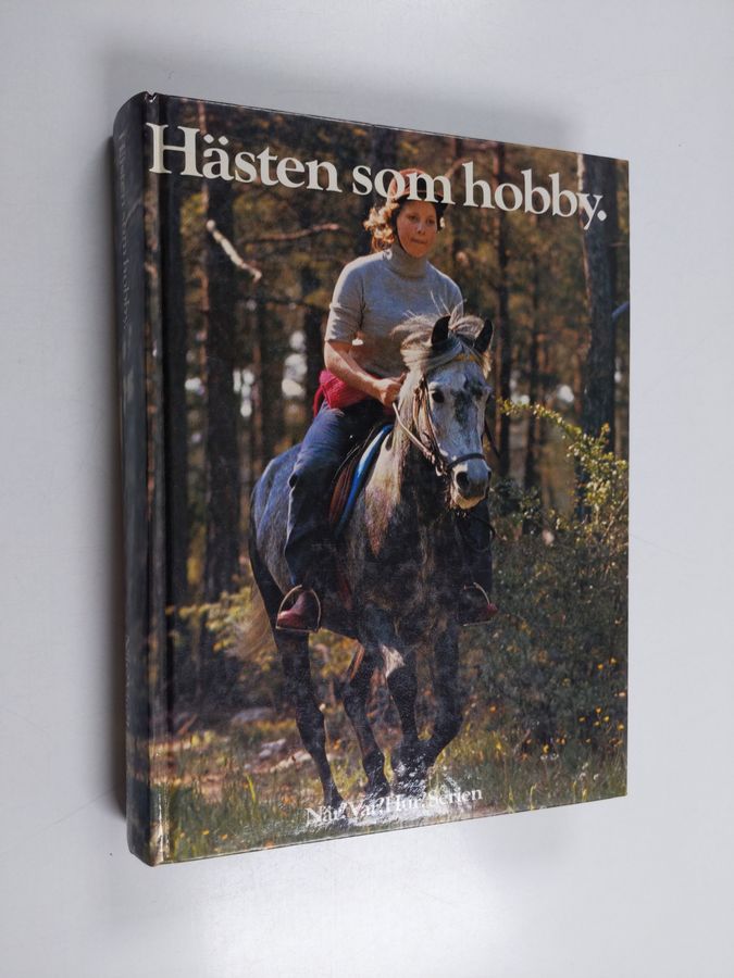 den fullständiga handboken om hästar, ridning och körning