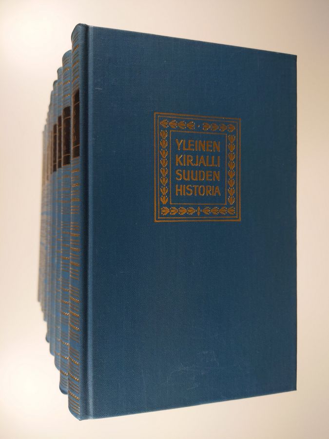 Henrik Schuck : Yleinen kirjallisuuden historia 1-10 ; Antiikin kansojen kirjallisuus ; Keskiaika ; Renesanssi 1-2 ; Ranskan klassismi ; Valistuksen aika 1-2 ; Romantiikka 1-2