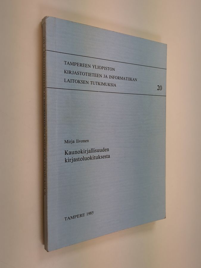 Kaunokirjallisuuden kirjastoluokituksesta