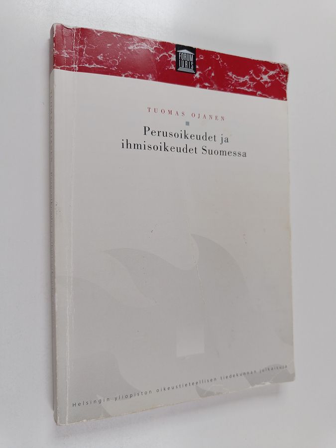 Perusoikeudet ja ihmisoikeudet Suomessa