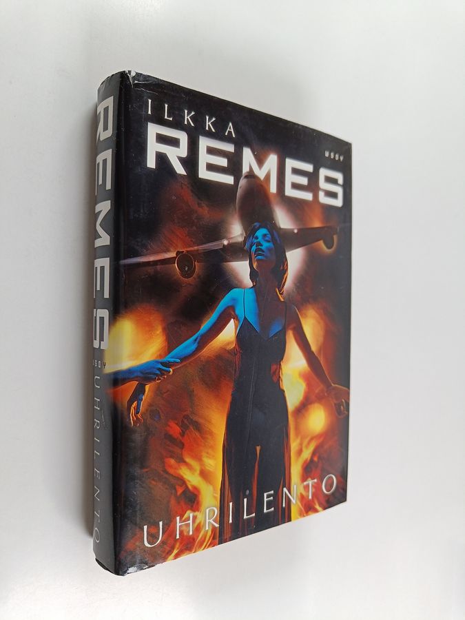 Ilkka Remes : Uhrilento