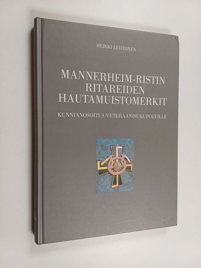 Mannerheim-ristin ritareiden hautamuistomerkit