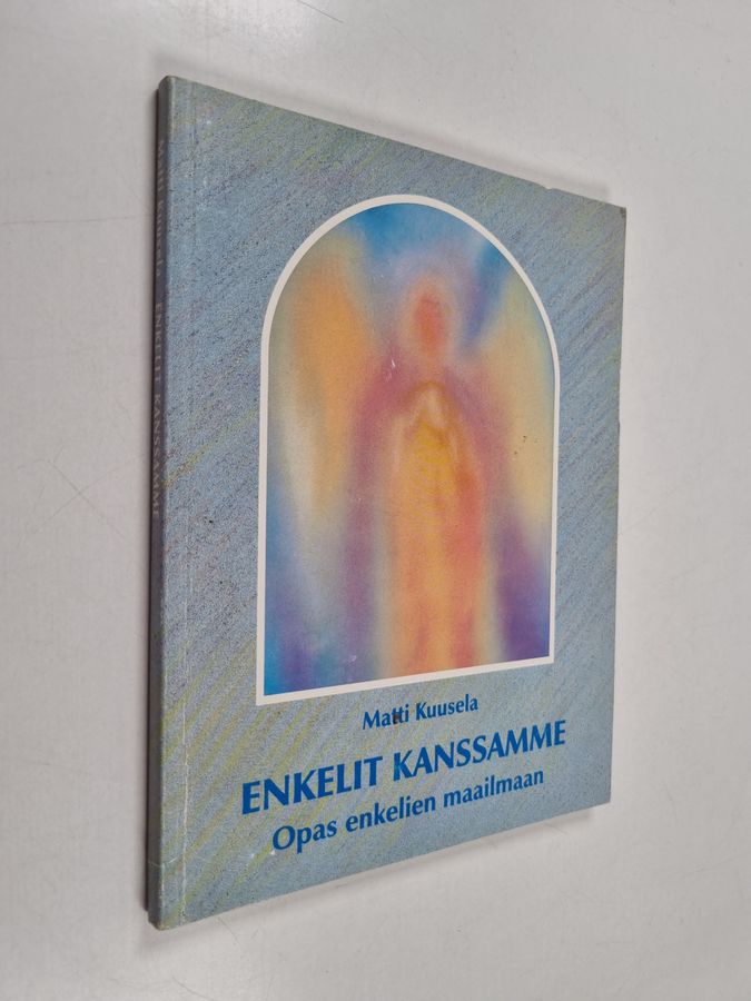 Enkelit kanssamme