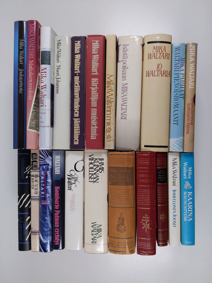 Mika Waltari : Waltari-paketti (22 kirjaa)