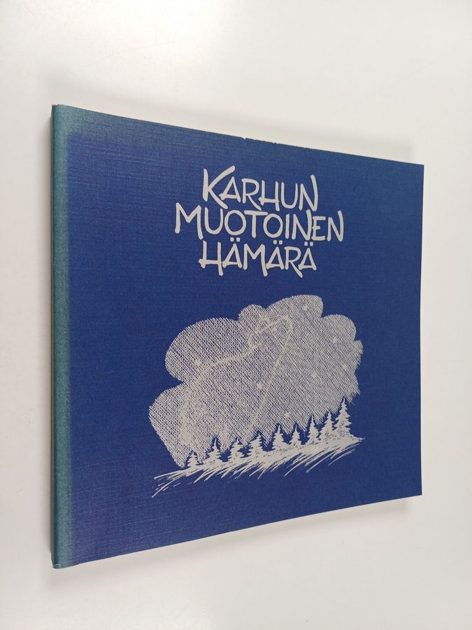 Karhun muotoinen hämärä