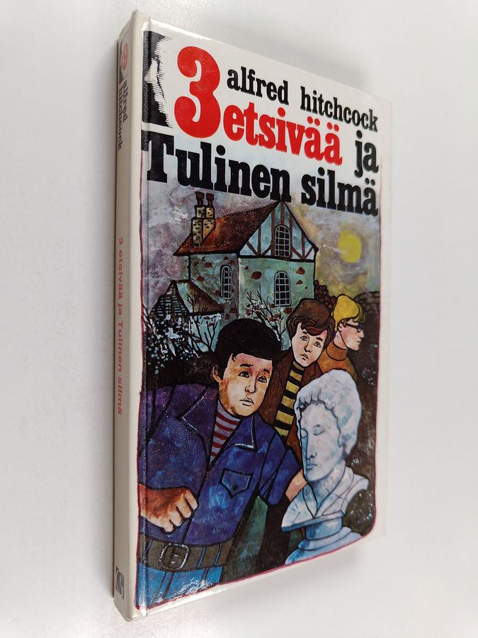 3 etsivää ja tulinen silmä