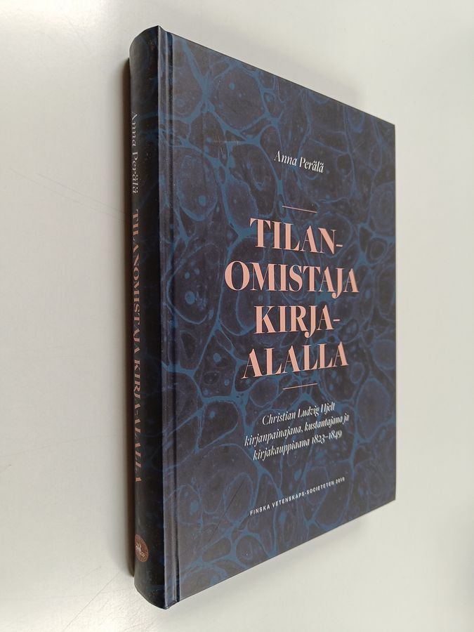 Tilanomistaja kirja-alalla