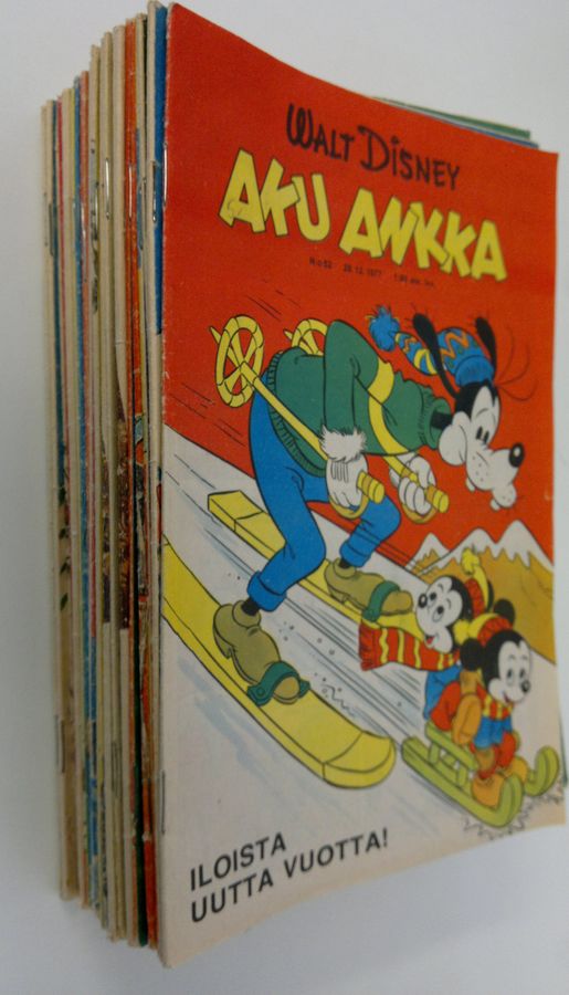 Walt Disney : Aku Ankka vuosikerta 1977 (puuttuvat numerot 3-5,9-10,13-14,16-22,25-26,44)