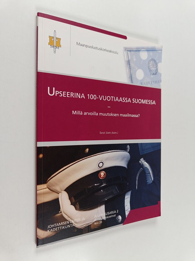 Upseerina 100-vuotiaassa Suomessa