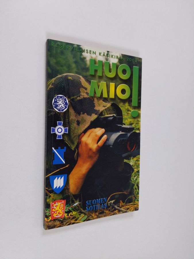 Huomio! : reserviläisen käsikirja 2004