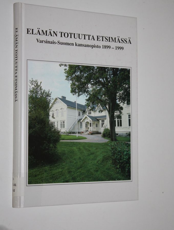 Elämän totuutta etsimässä