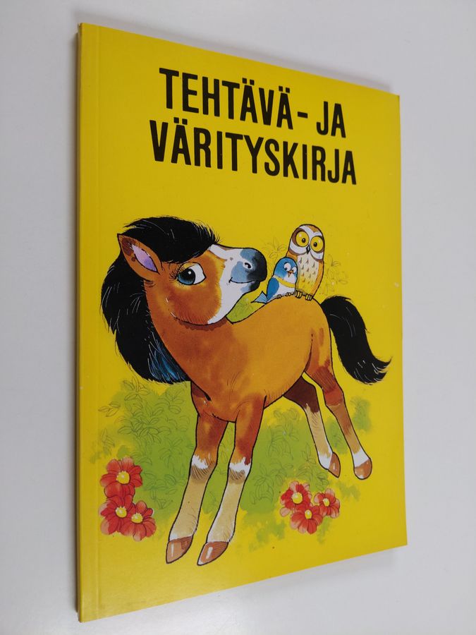 Tehtävä- ja värityskirja