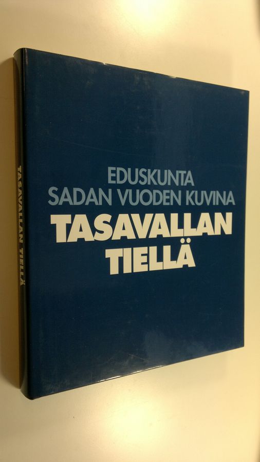 Tasavallan tiellä