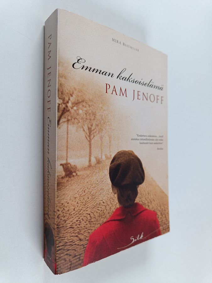 Emman kaksoiselämä