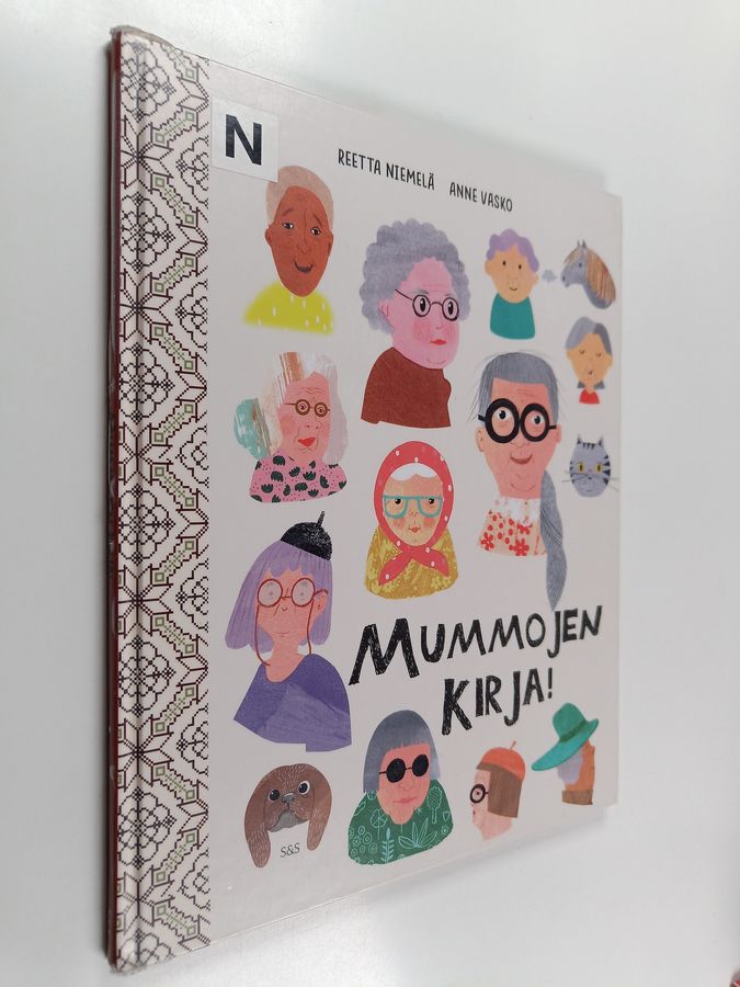 Mummojen kirja!
