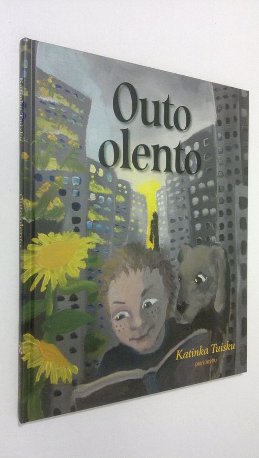 Katinka Tuisku : Outo olento