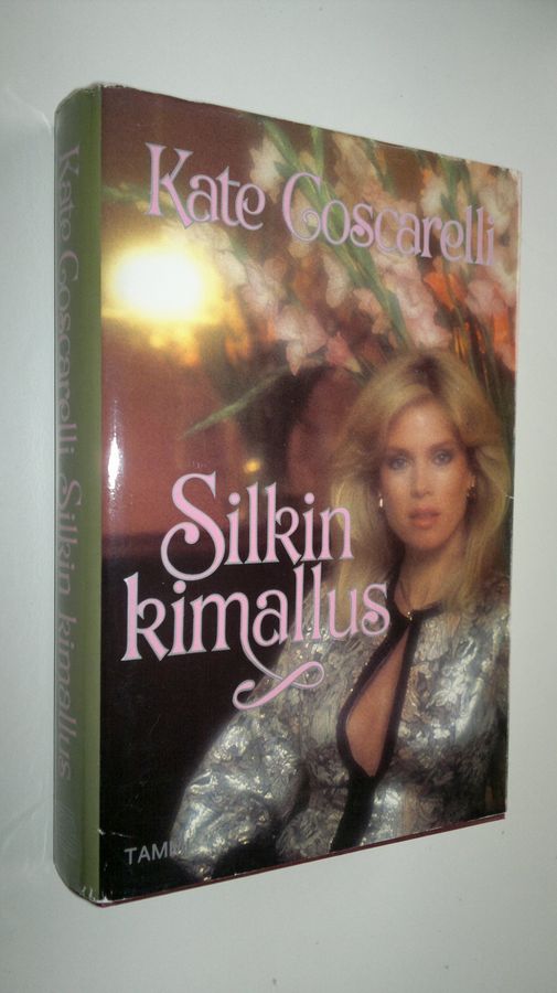 Kate Coscarelli : Silkin kimallus