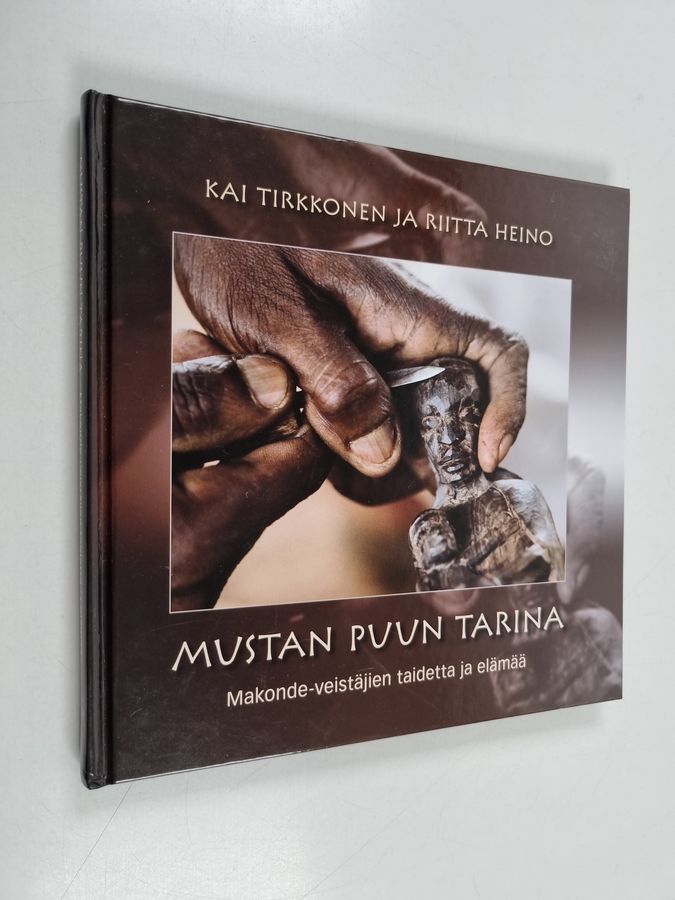 Mustan puun tarina