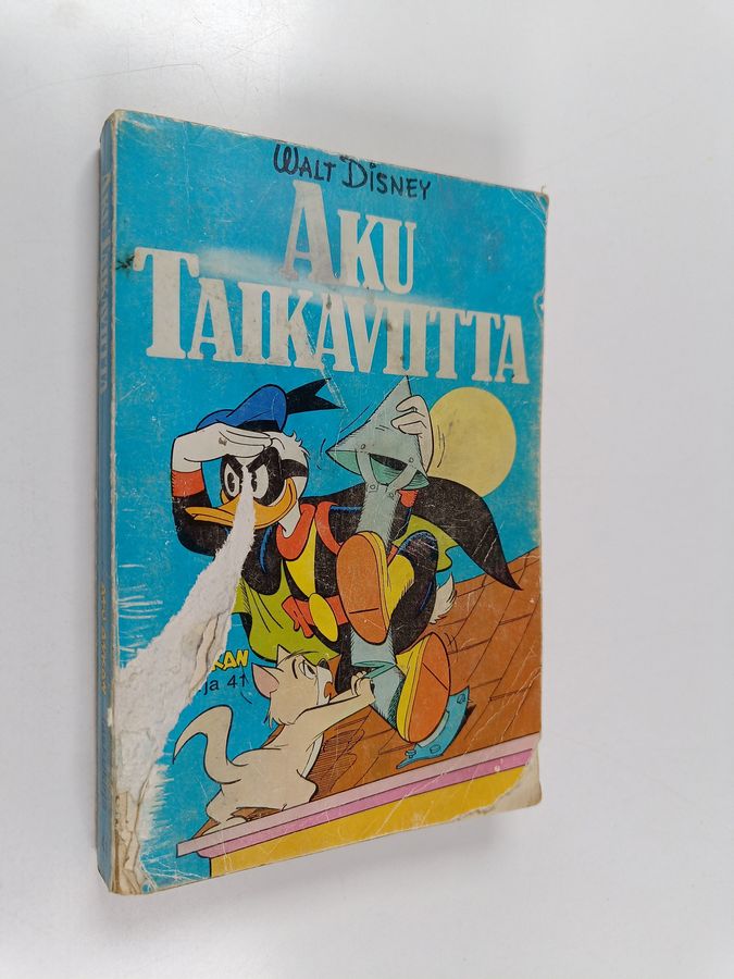 Walt Disney : Aku Taikaviitta