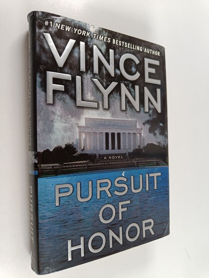 Pursuit of Honor - A Novel