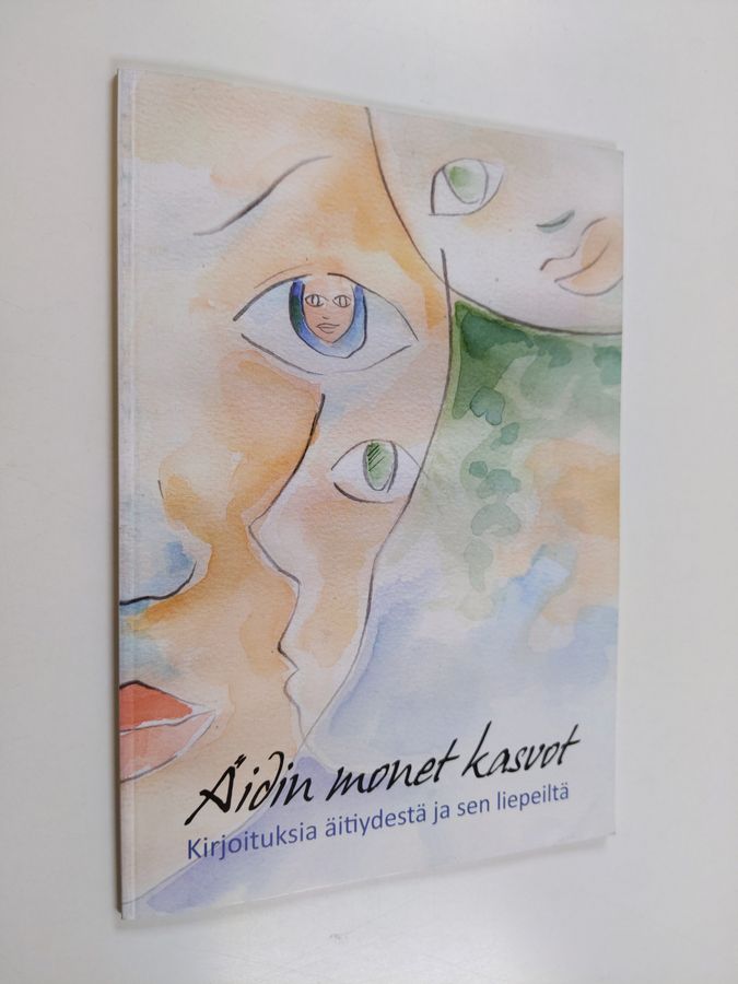 Äidin monet kasvot