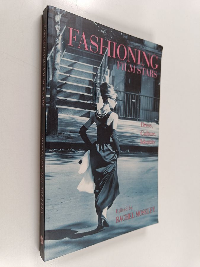 Dress, culture, identity