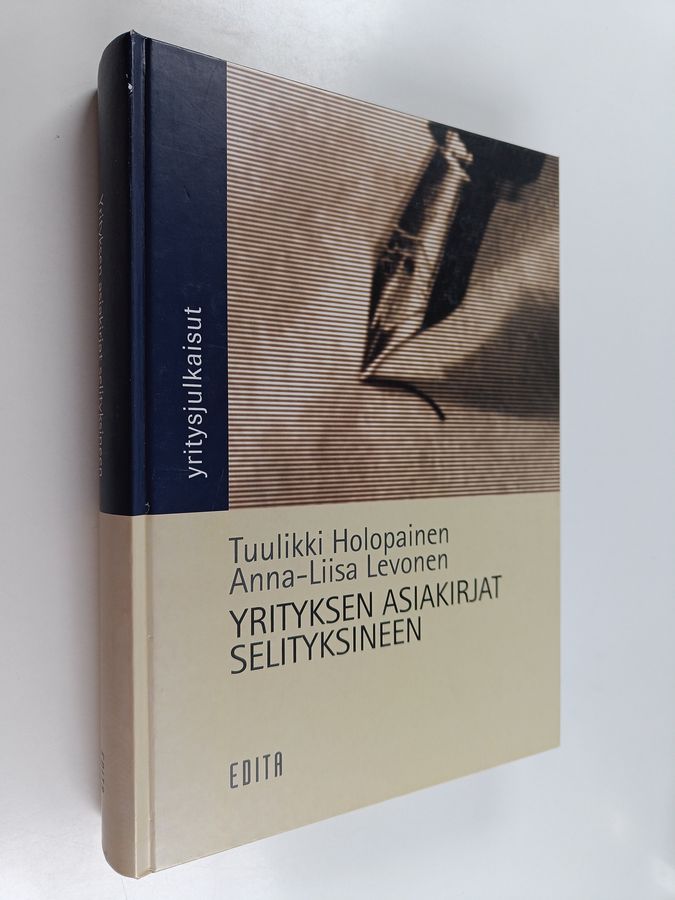 Yrityksen asiakirjat selityksineen