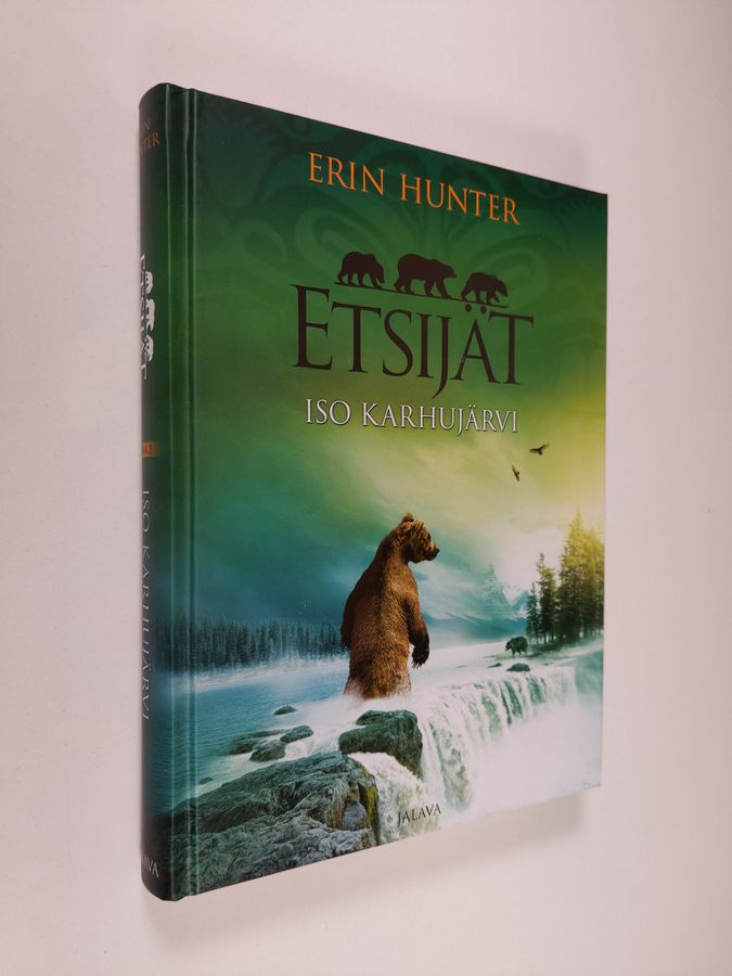 Erin Hunter : Iso Karhujärvi
