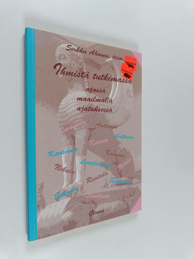 Ihmistä tutkimassa