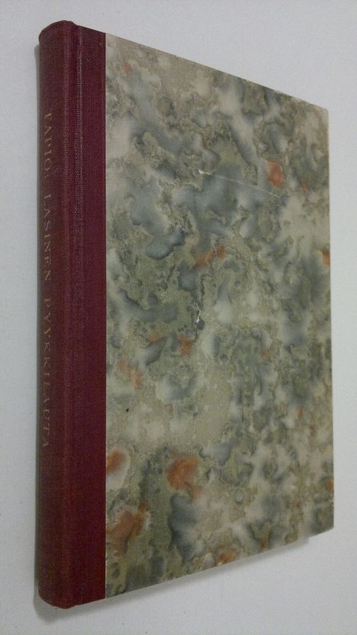 Marko Tapio : Lasinen pyykkilauta