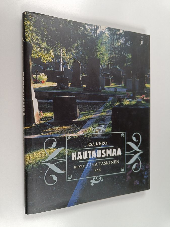 Hautausmaa