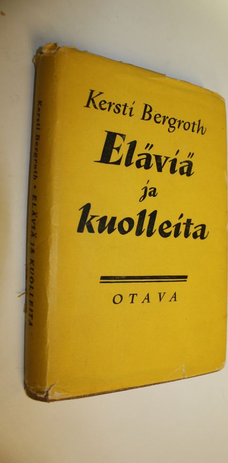 Kersti Bergroth : Eläviä ja kuolleita